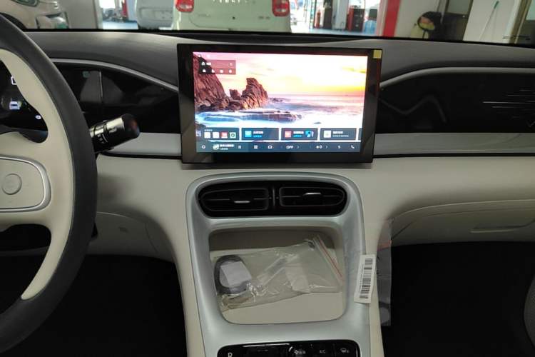 Used Geely Galaxy Geome 2026 Model 310km Youth Edition Audio And AC Panel