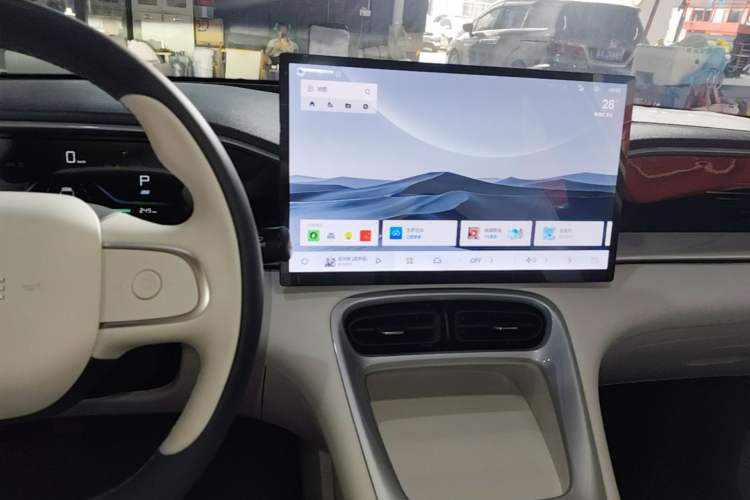 Used Geely Galaxy Geome 2026 Model 310km Dream Edition Audio And AC Panel
