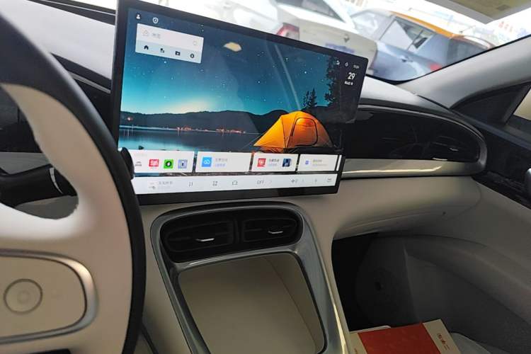 Used Geely Galaxy Geome 2026 Model 310km Dream Edition Audio And AC Panel