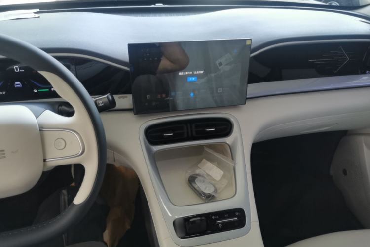 Used Geely Galaxy Geome 2026 Model 310km Youth Edition Center Console