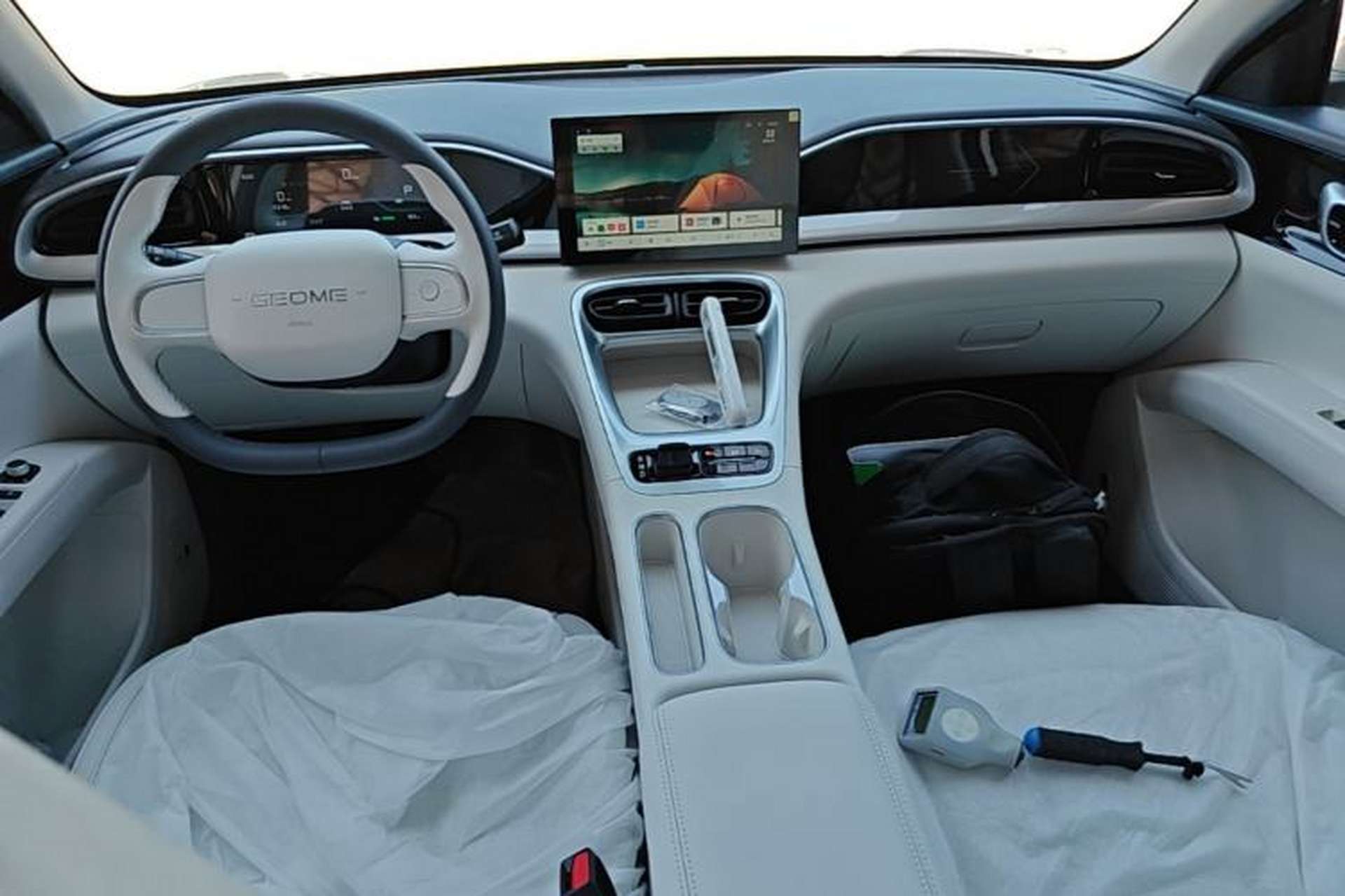 Used Geely Galaxy Geome 2026 Model 310km Youth Edition Center Console