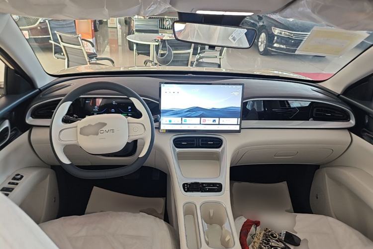 Used Geely Galaxy Geome 2026 Model 410km Freedom Edition Center Console