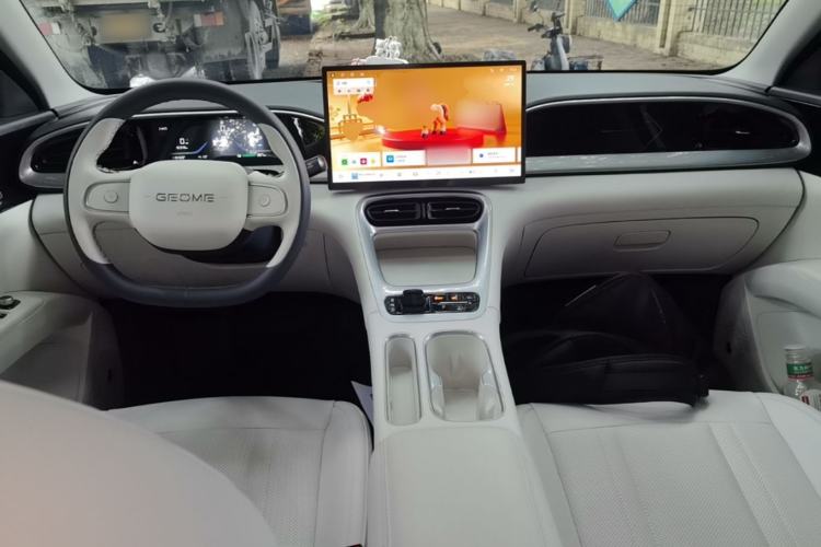Used Geely Galaxy Geome 2026 Model 310km Dream Edition Center Console