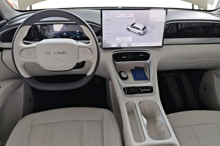 Used Geely Galaxy Geome 2026 Model 310km Dream Edition Center Console