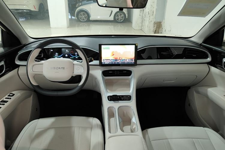 Used Geely Galaxy Geome 2026 Model 310km Youth Edition Center Console