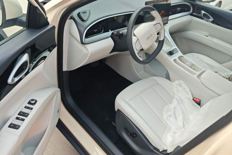 Used Geely Galaxy Geome 2026 Model 310km Dream Edition Driver Seat