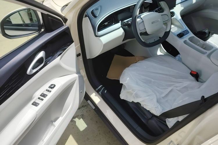 Used Geely Galaxy Geome 2026 Model 310km Youth Edition Driver Seat