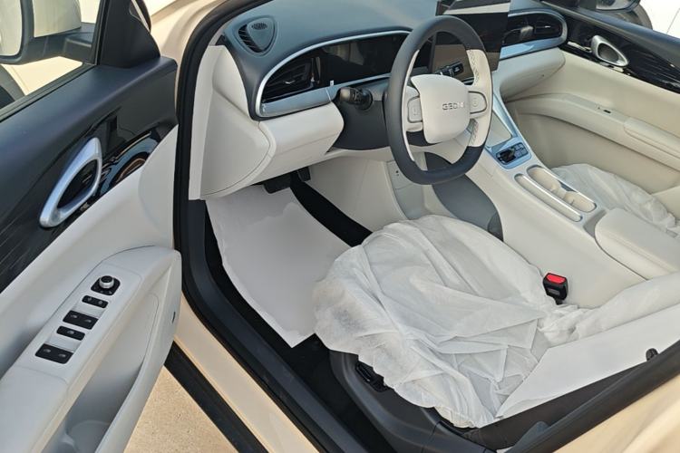 Used Geely Galaxy Geome 2026 Model 310km Dream Edition Driver Seat