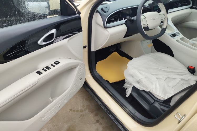 Used Geely Galaxy Geome 2026 Model 310km Youth Edition Driver Seat