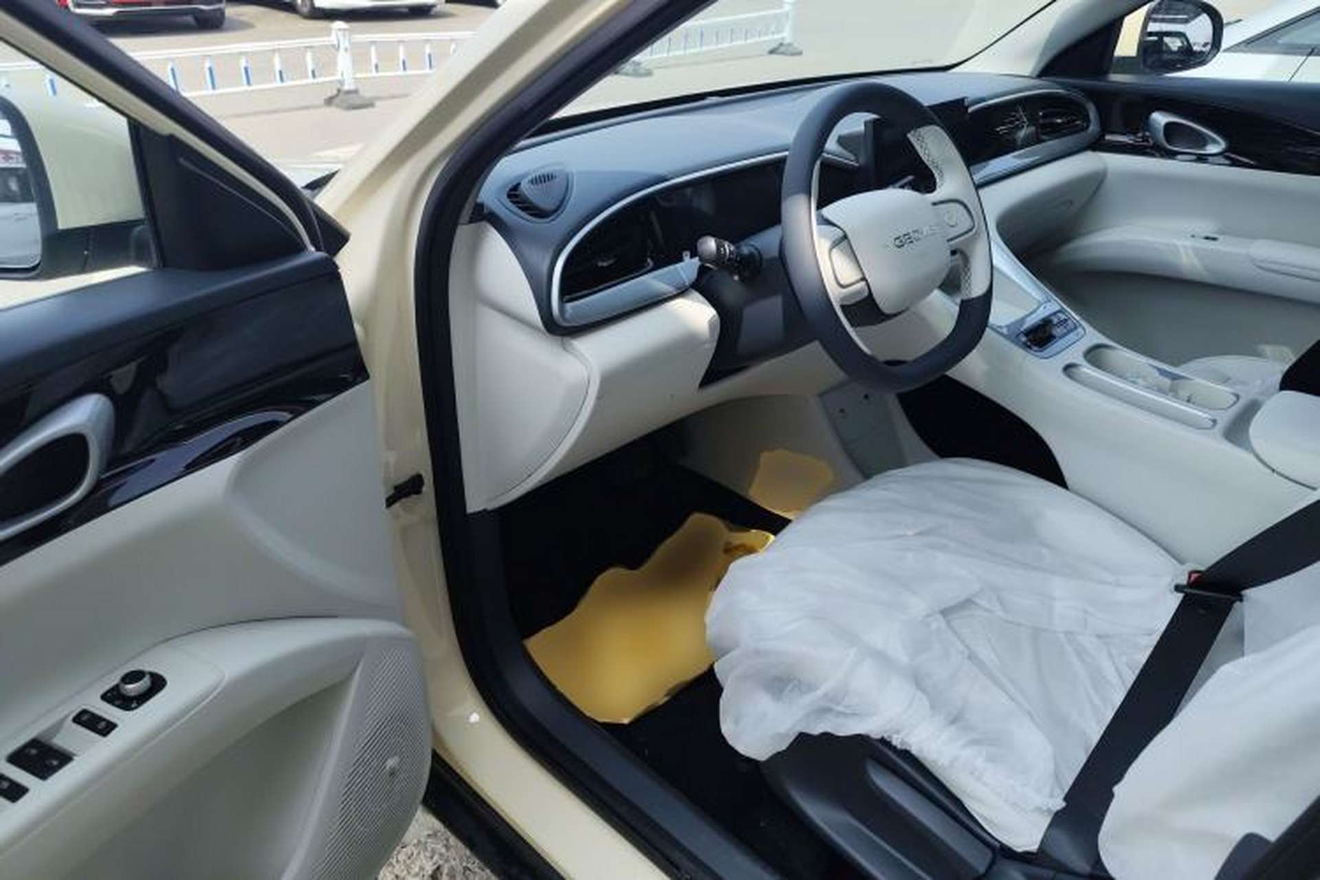 Used Geely Galaxy Geome 2026 Model 310km Youth Edition Driver Seat