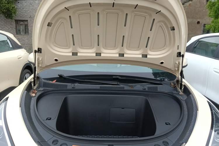 Used Geely Galaxy Geome 2026 Model 310km Youth Edition Engine Bay