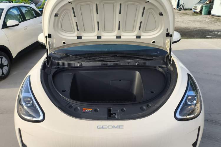 Used Geely Galaxy Geome 2026 Model 310km Youth Edition Engine Bay