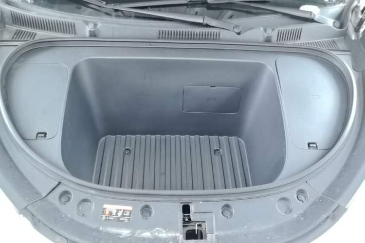 Used Geely Galaxy Geome 2026 Model 310km Dream Edition Engine Bay