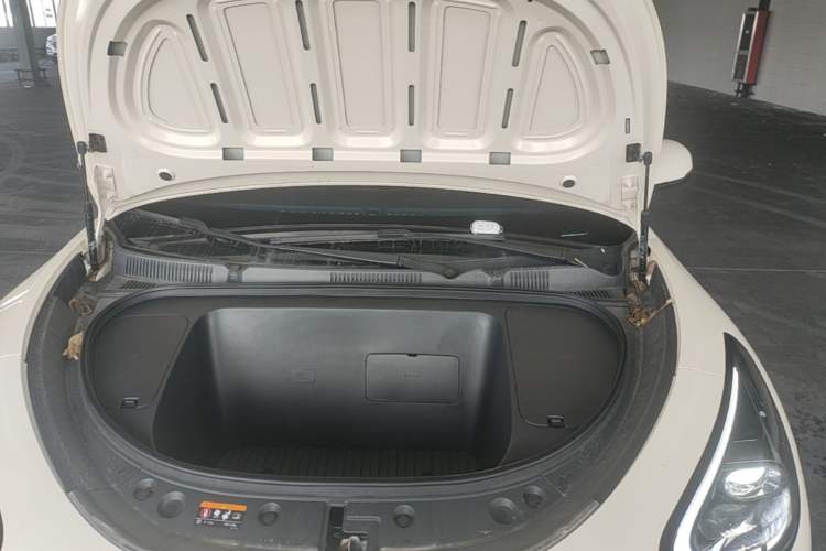 Used Geely Galaxy Geome 2026 Model 310km Dream Edition Engine Bay