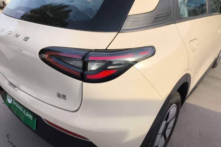 Used Geely Galaxy Geome 2026 Model 310km Youth Edition Exterior 3