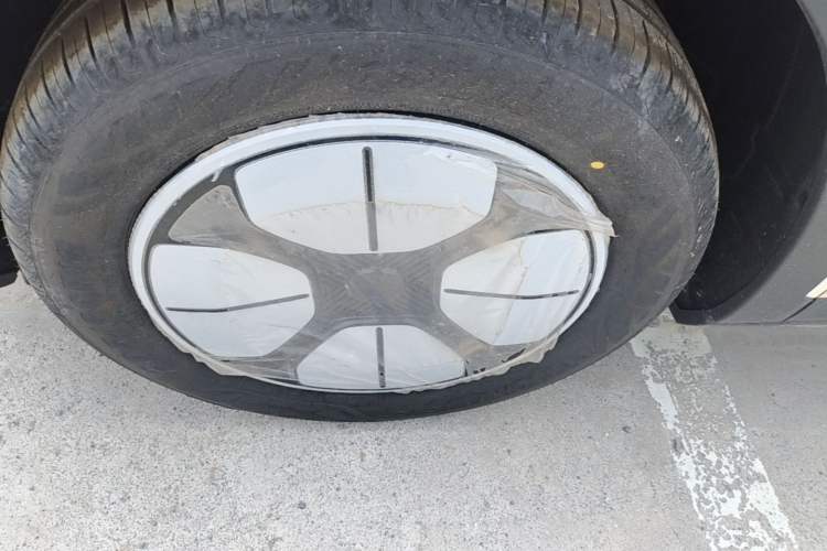 Used Geely Galaxy Geome 2026 Model 410km Carefree Edition Exterior 4
