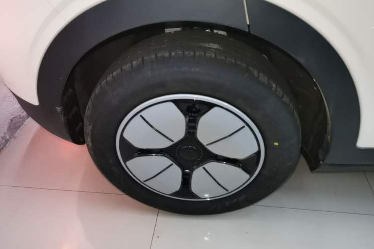 Used Geely Galaxy Geome 2026 Model 310km Youth Edition Exterior 5