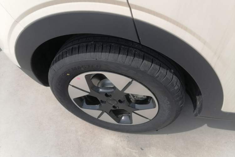 Used Geely Galaxy Geome 2026 Model 310km Dream Edition Exterior 5