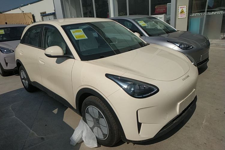 Used Geely Galaxy Geome 2026 Model 310km Youth Edition Front Right 45 Deg