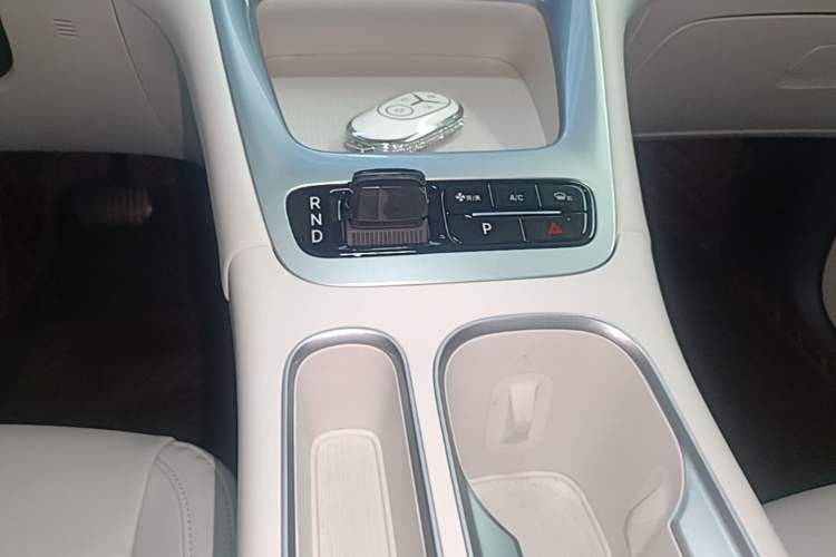 Used Geely Galaxy Geome 2026 Model 310km Dream Edition Gear Lever