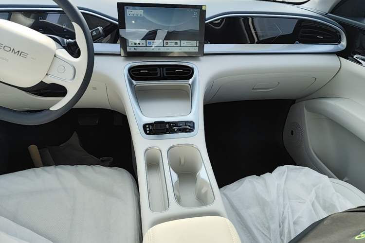 Used Geely Galaxy Geome 2026 Model 310km Youth Edition Gear Lever