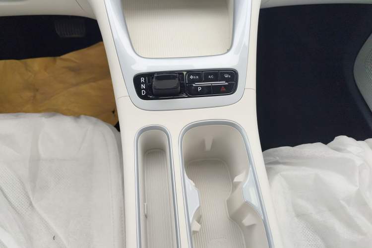 Used Geely Galaxy Geome 2026 Model 310km Youth Edition Gear Lever