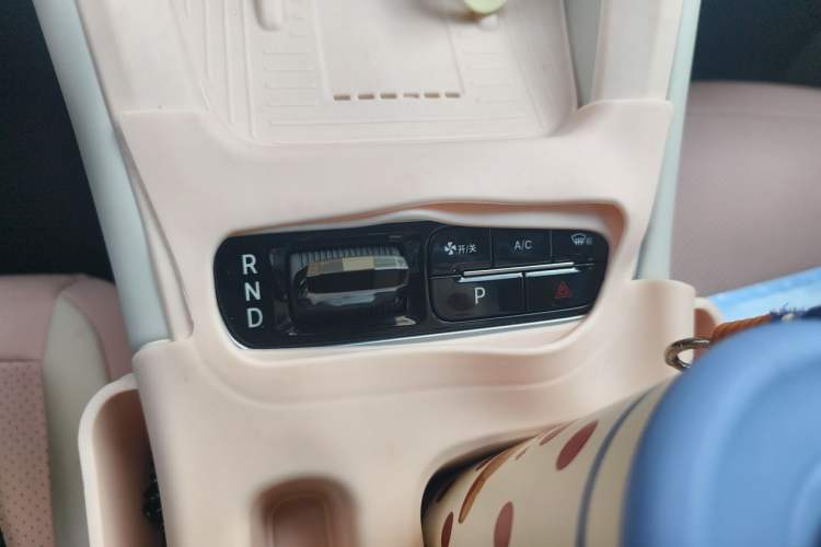 Used Geely Galaxy Geome 2026 Model 310km Dream Edition Gear Lever