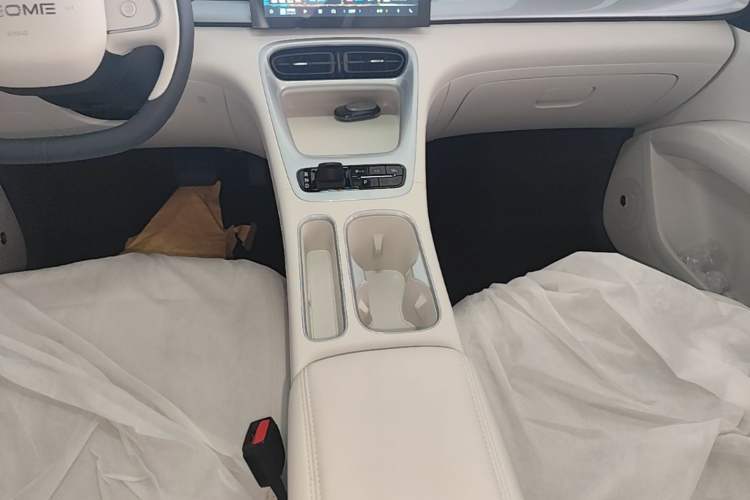 Used Geely Galaxy Geome 2026 Model 310km Youth Edition Gear Lever