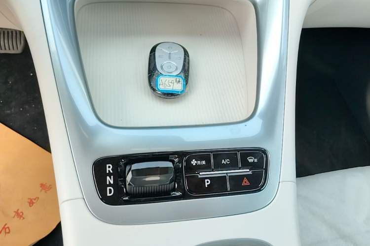Used Geely Galaxy Geome 2026 Model 310km Youth Edition Gear Lever