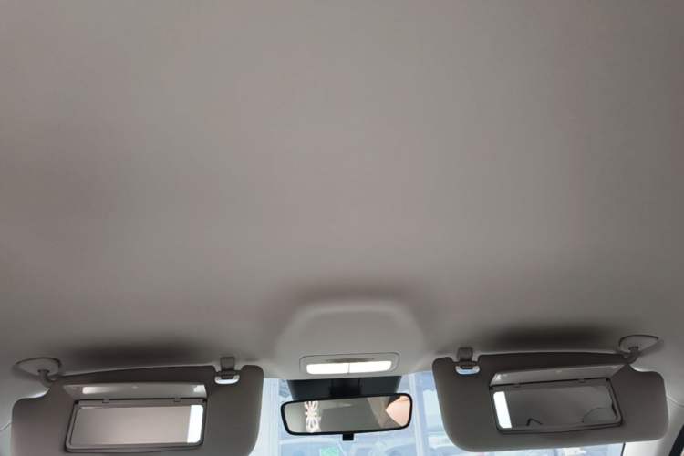 Used Geely Galaxy Geome 2026 Model 310km Youth Edition Headliner