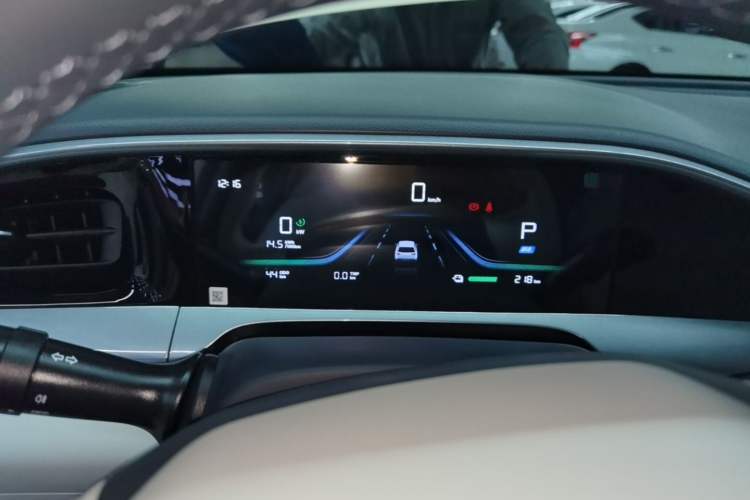 Used Geely Galaxy Geome 2026 Model 310km Youth Edition Instrument Cluster