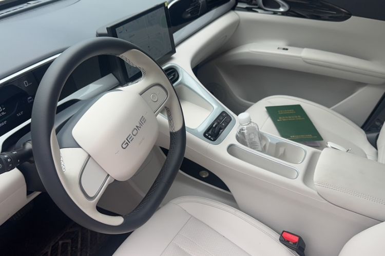 Used Geely Galaxy Geome 2026 Model 310km Youth Edition Interior 8