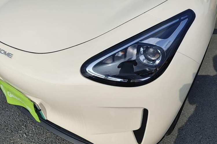Used Geely Galaxy Geome 2026 Model 310km Youth Edition Left Front Headlight
