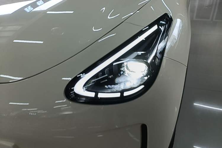 Used Geely Galaxy Geome 2026 Model 410km Freedom Edition Left Front Headlight