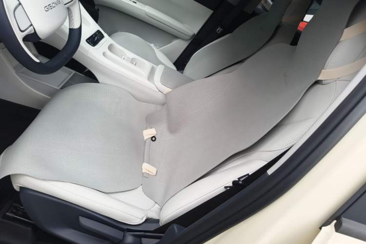 Used Geely Galaxy Geome 2026 Model 310km Youth Edition Left Front Seat
