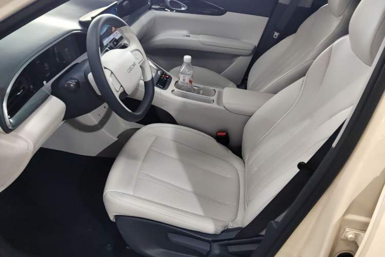 Used Geely Galaxy Geome 2026 Model 310km Youth Edition Left Front Seat