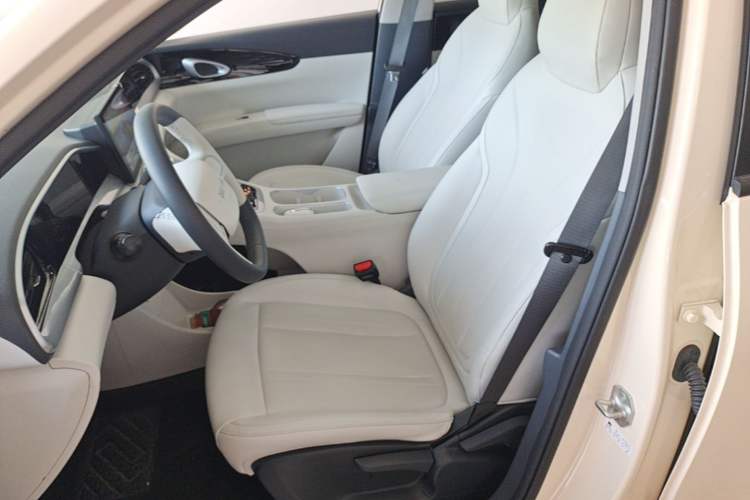 Used Geely Galaxy Geome 2026 Model 310km Youth Edition Left Front Seat
