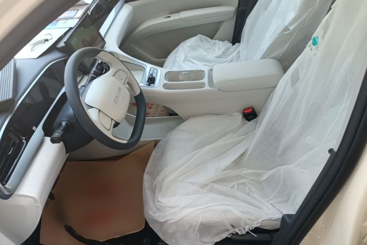 Used Geely Galaxy Geome 2026 Model 310km Youth Edition Left Front Seat
