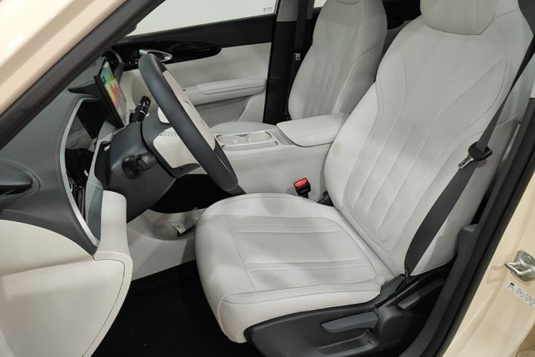 Used Geely Galaxy Geome 2026 Model 310km Youth Edition Left Front Seat
