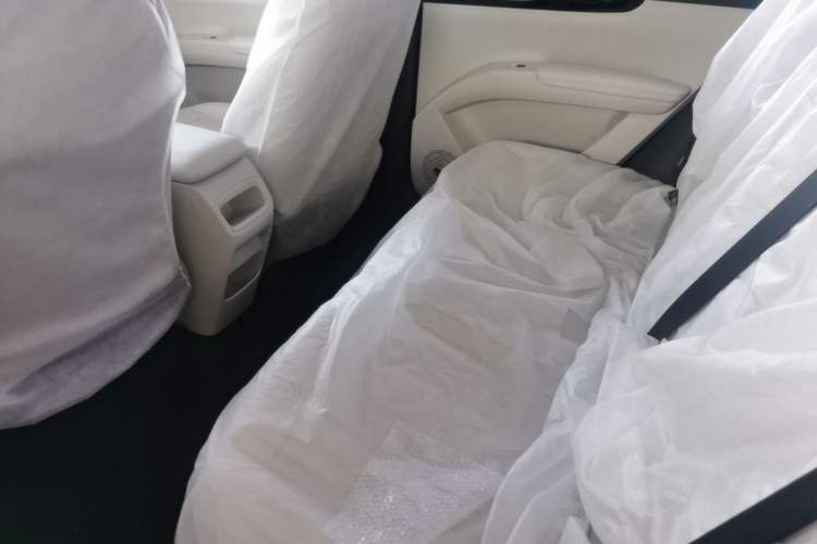 Used Geely Galaxy Geome 2026 Model 310km Youth Edition Left Rear Seat