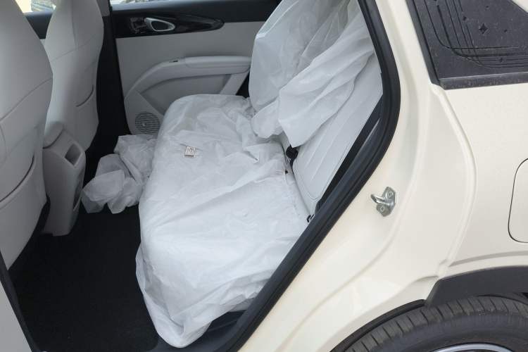 Used Geely Galaxy Geome 2026 Model 310km Youth Edition Left Rear Seat