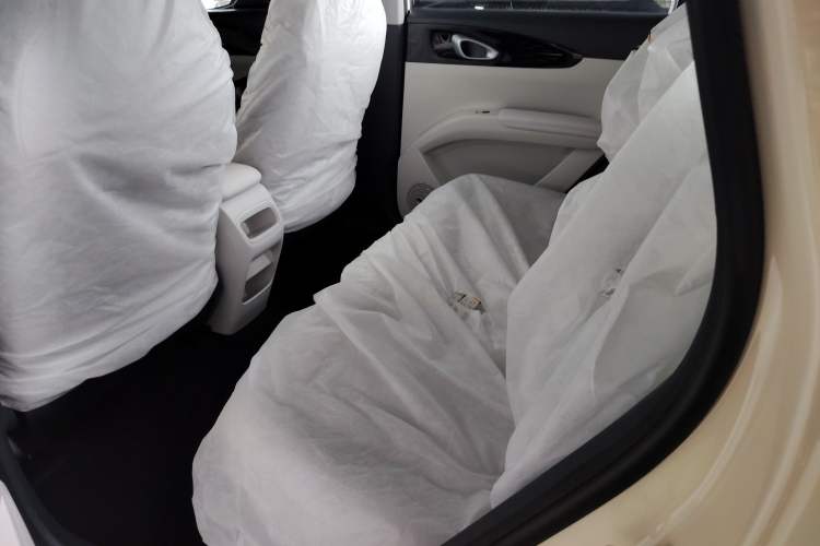 Used Geely Galaxy Geome 2026 Model 310km Youth Edition Left Rear Seat