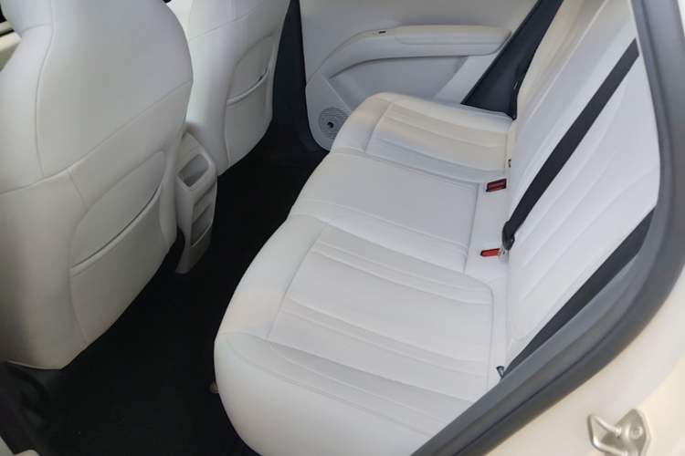 Used Geely Galaxy Geome 2026 Model 310km Youth Edition Left Rear Seat