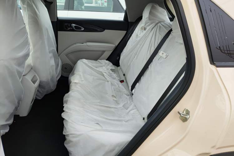Used Geely Galaxy Geome 2026 Model 410km Carefree Edition Left Rear Seat