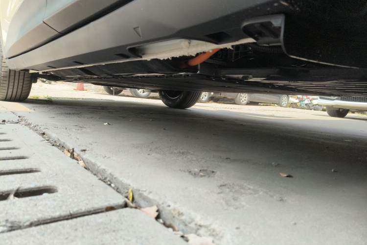 Used Geely Galaxy Geome 2026 Model 310km Youth Edition Left Side Sill