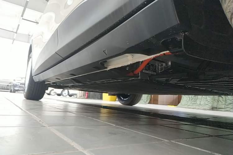 Used Geely Galaxy Geome 2026 Model 310km Youth Edition Left Side Sill