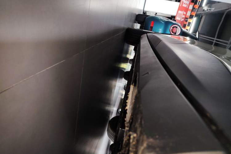 Used Geely Galaxy Geome 2026 Model 310km Youth Edition Left Side Sill