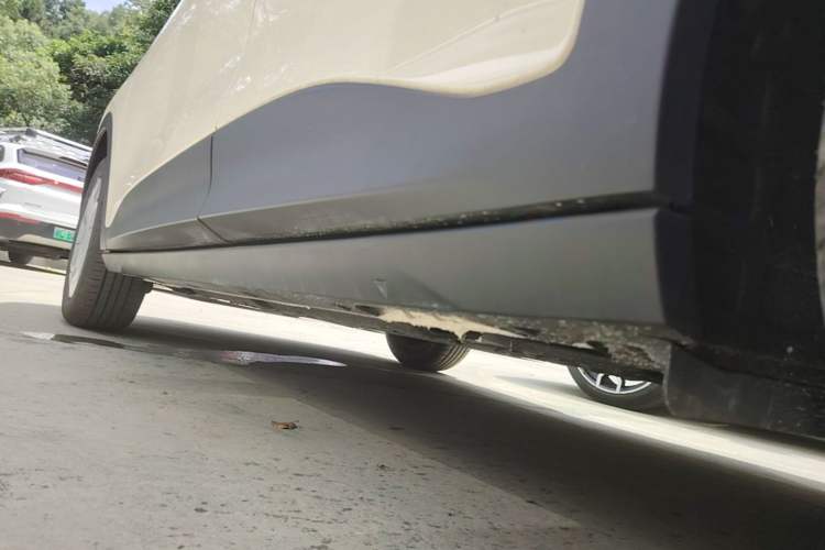 Used Geely Galaxy Geome 2026 Model 310km Youth Edition Left Side Sill