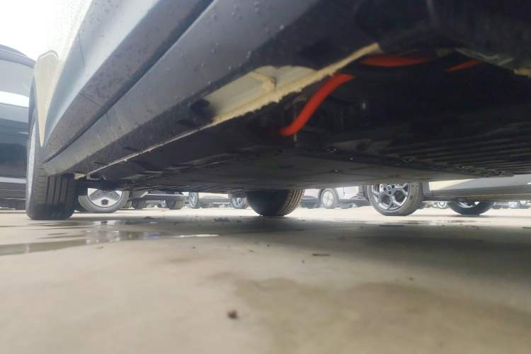 Used Geely Galaxy Geome 2026 Model 310km Youth Edition Left Side Sill