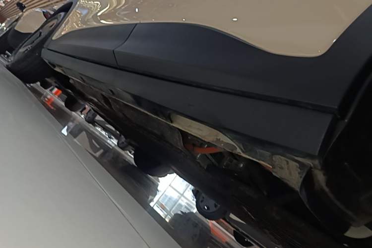 Used Geely Galaxy Geome 2026 Model 310km Youth Edition Left Side Sill